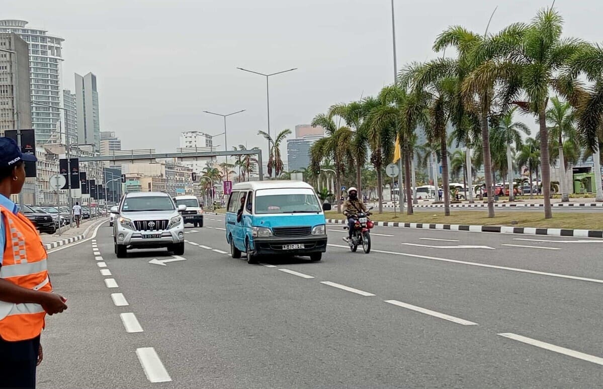 Mais de dois mil motoristas convocados para novos testes de condução em Angola