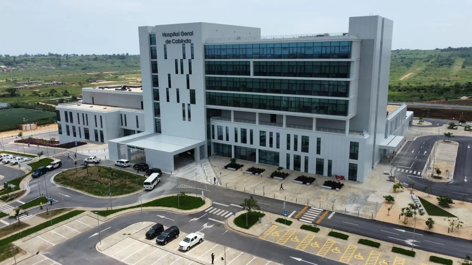 Estrangeiros passam a pagar por serviços de saúde em hospitais públicos de Angola