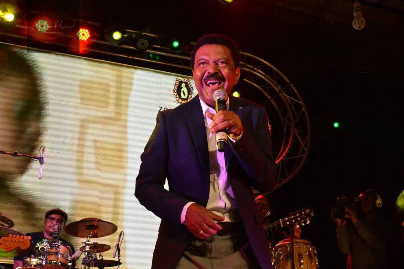 Carlos Burity: uma voz eterna do semba angolano