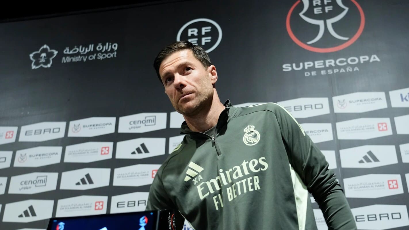 Xabi Alonso deixa o comando técnico do Real Madrid após meia temporada