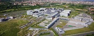 Pai doa rim e parte do fígado à filha em cirurgia inédita