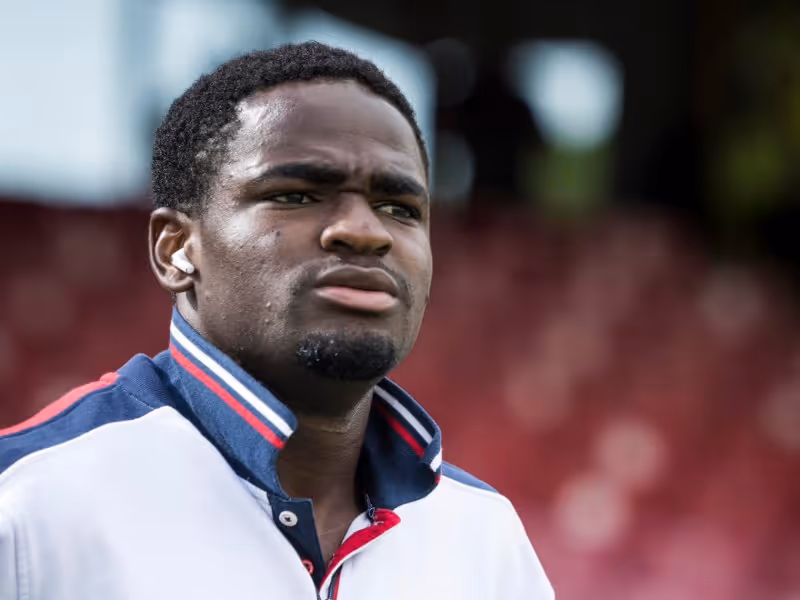 Zito Luvumbo reforça o Mallorca por empréstimo do Cagliari