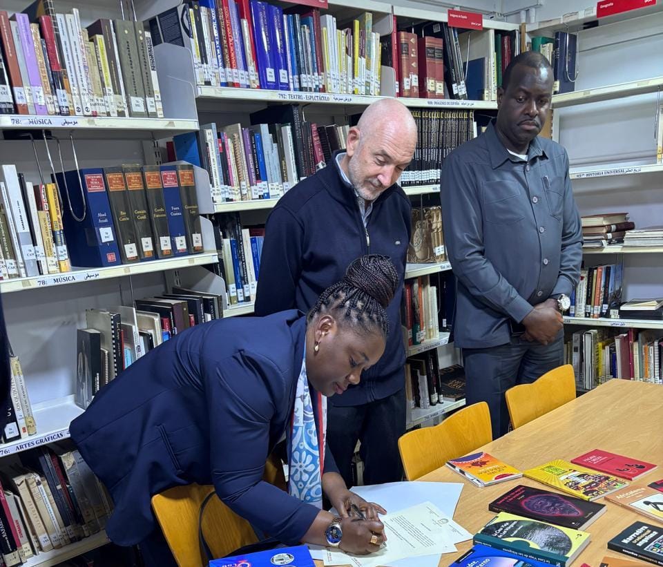 Autores angolanos celebrados internacionalmente com 16 obras em Espanha e Egipto