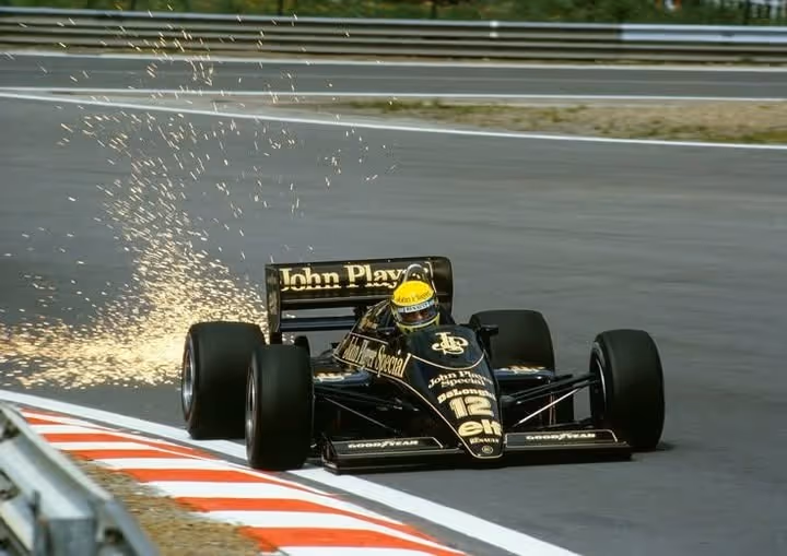 Carro icónico de Ayrton Senna vai a leilão por 12 milhões de euros