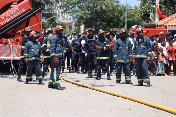 Bombeiros registam 12 mortos e 144 ocorrências no fim de semana