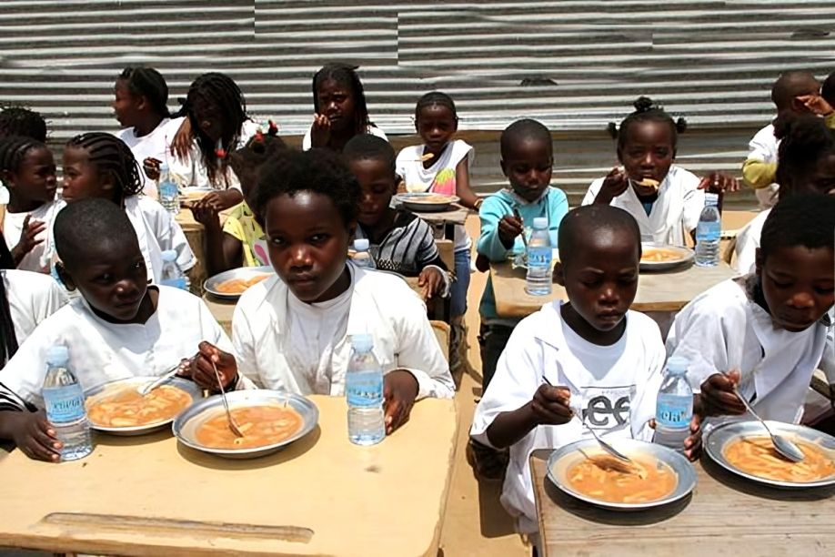 Encarregados de educação passam a integrar fiscalização da Merenda Escolar para travar irregularidades