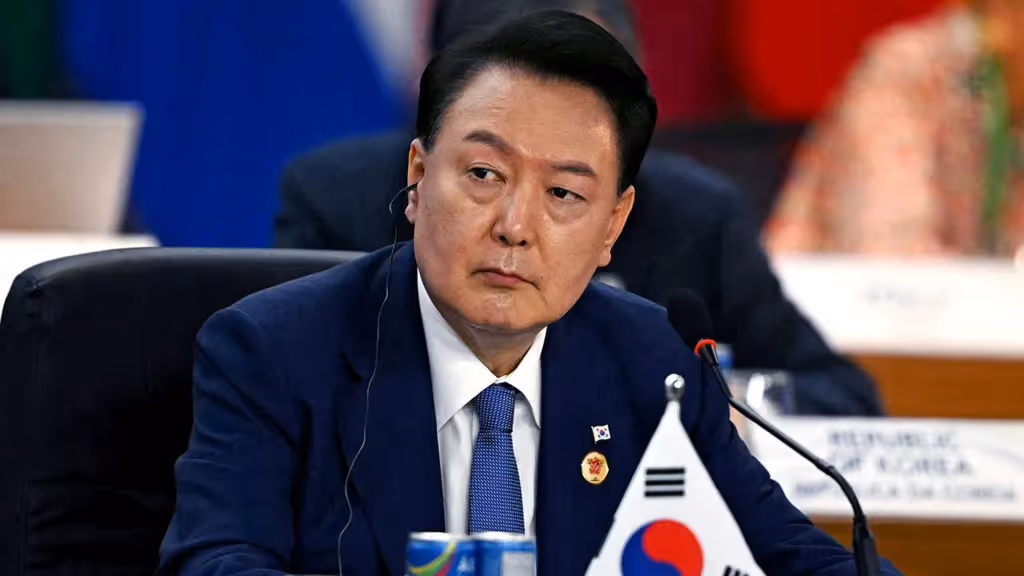Justiça sul-coreana condena ex-Presidente Yoon Suk-yeol à prisão perpétua por tentativa de tomada ilegal do poder
