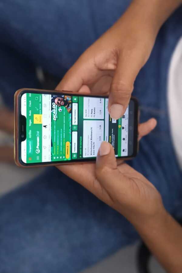 Apostas online dominam pesquisas no Google em Angola