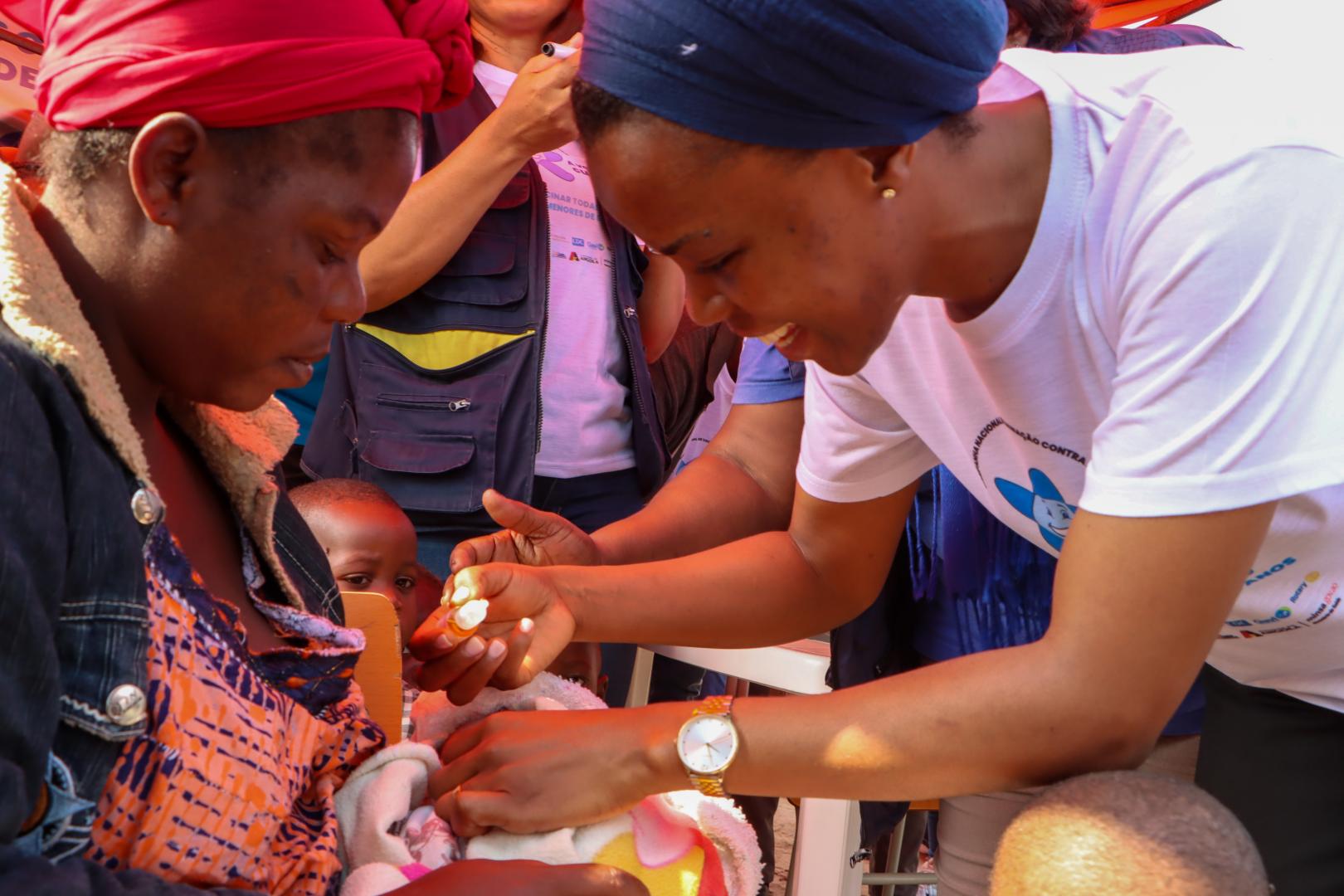 Campanha nacional contra a poliomielite arranca com meta de imunizar 9 milhões de crianças