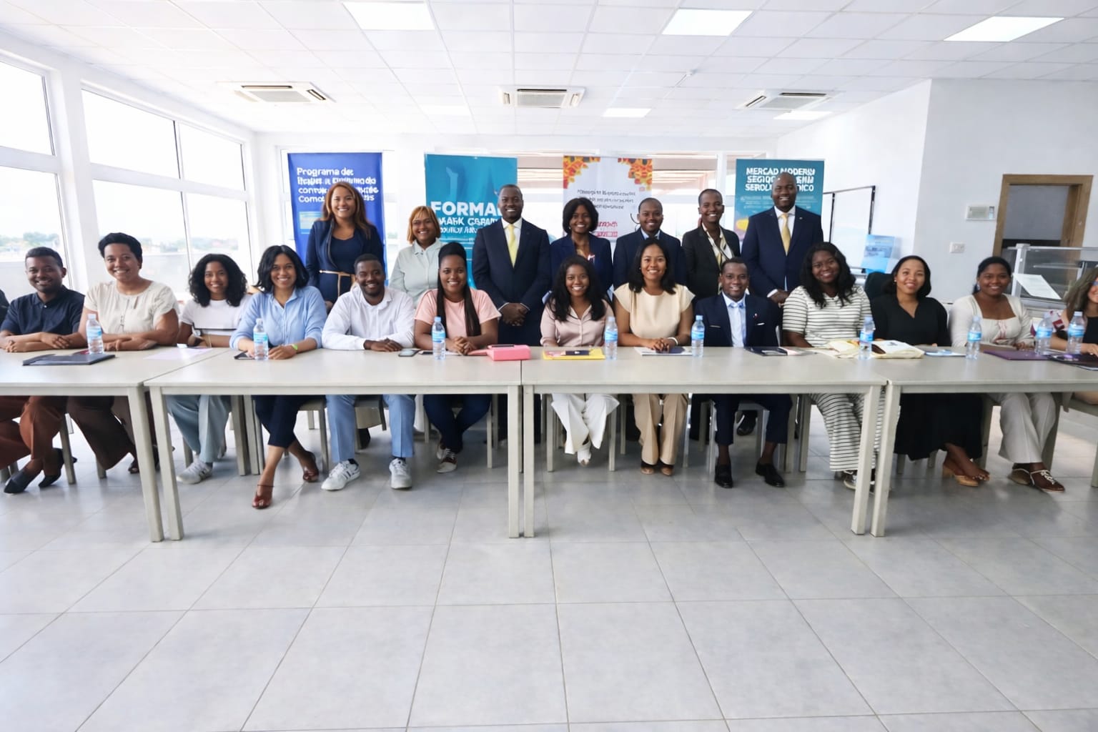 Quadros formados no exterior regressam para reforçar o sector da saúde em Angola