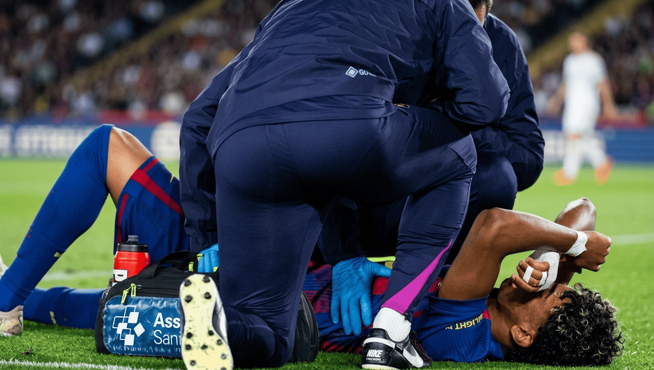 Lamine Yamal desfalca o Barcelona até ao fim da época e falha o clássico, mas presença no Mundial não está em risco