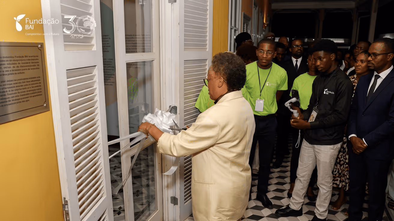 Fundação BAI e parceiros inauguram exposição “Angola 75” dedicada à memória da independência