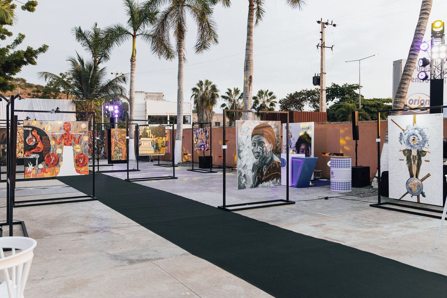 Arte contemporânea ocupa o Embarcadouro e reúne criadores de cinco países em Luanda