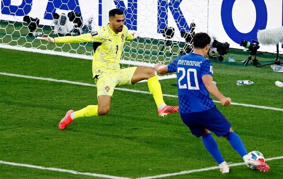Diogo Costa brilha frente à Croácia e segura Portugal com exibição decisiva no Mundial