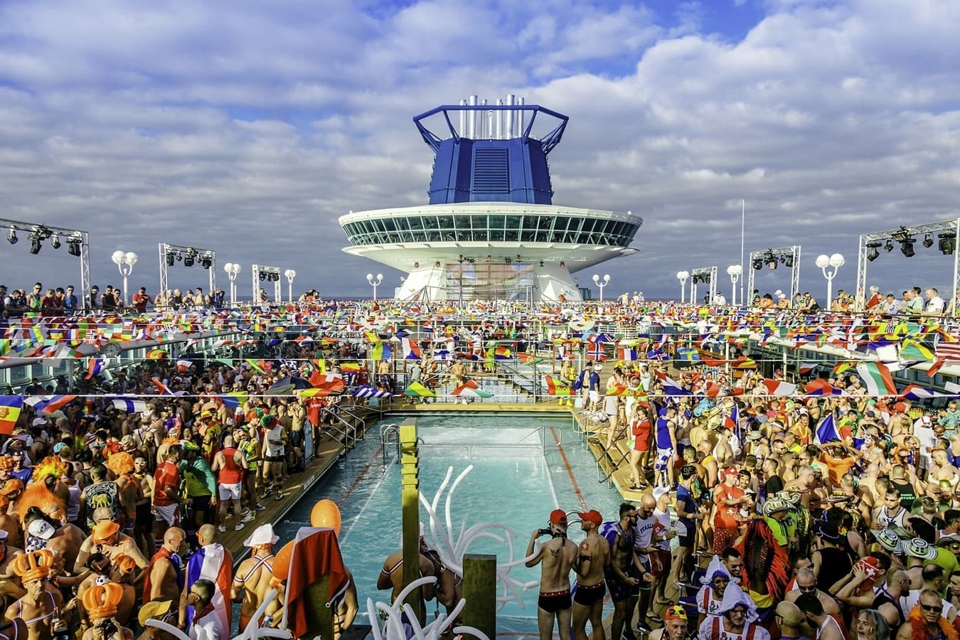 Turquia trava entrada de cruzeiro LGBTQ+ e obriga navio a alterar rota