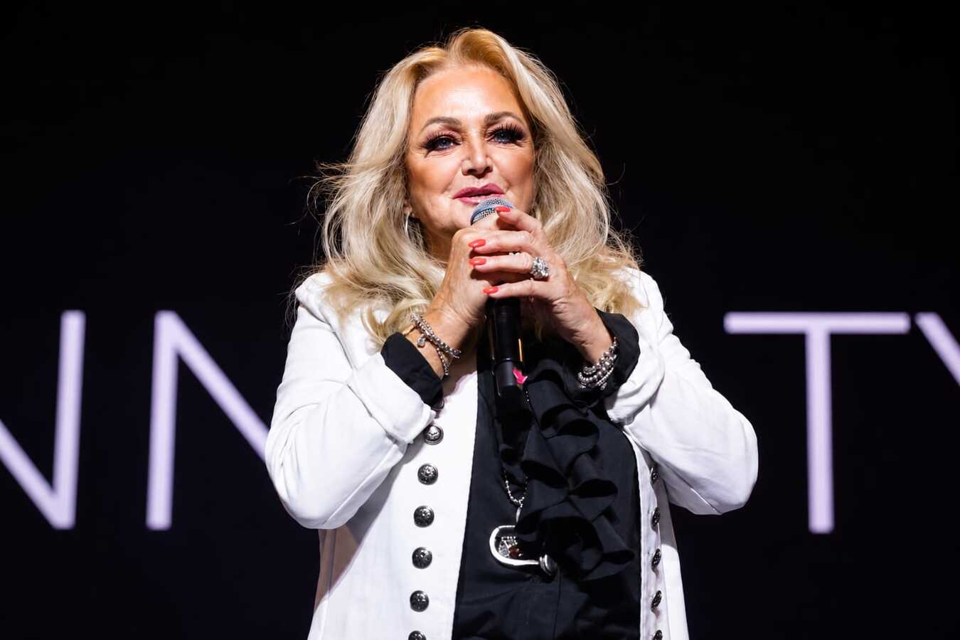 Morre Bonnie Tyler, a voz inesquecível de “Total Eclipse of the Heart”, aos 75 anos