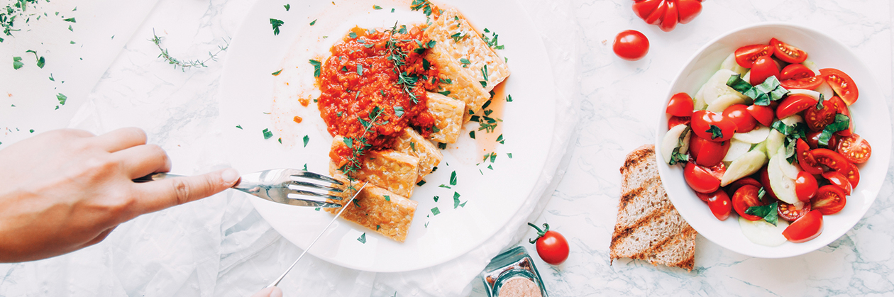 Dinner plates and private event service