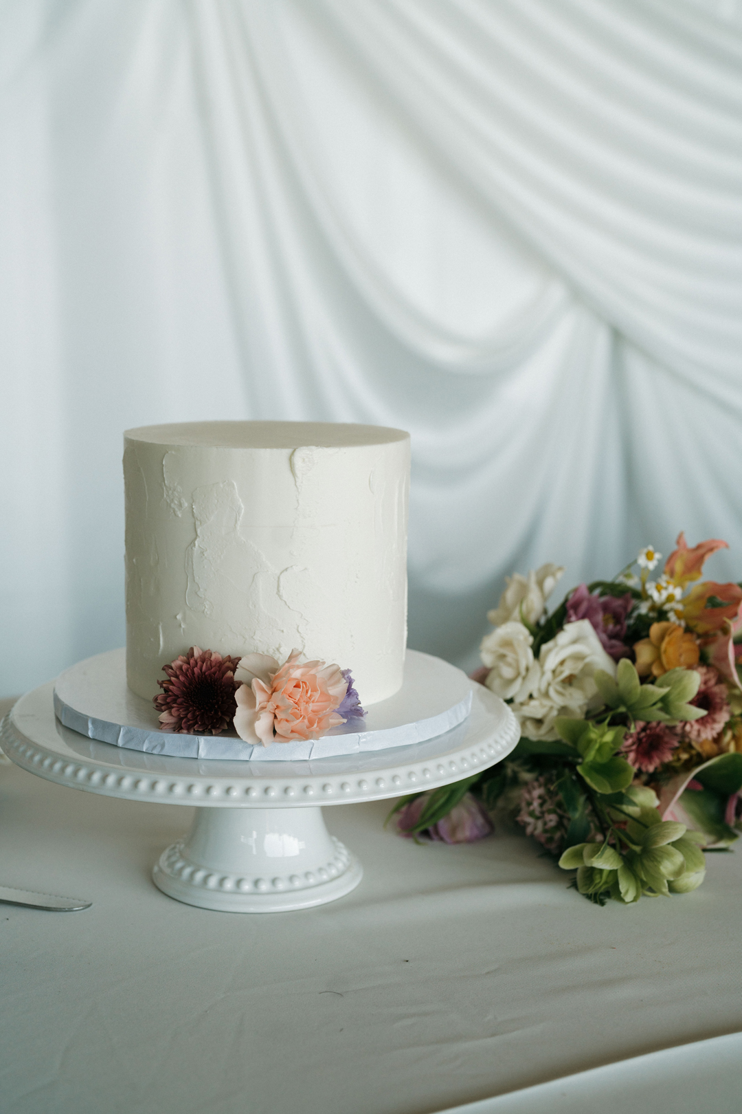 Stucco wedding cake design.
