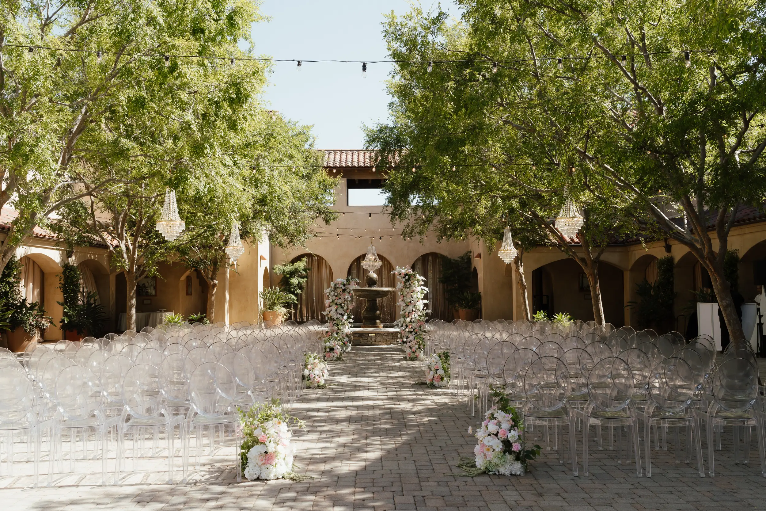 Pink and peach summer wedding at Serra Plaza.