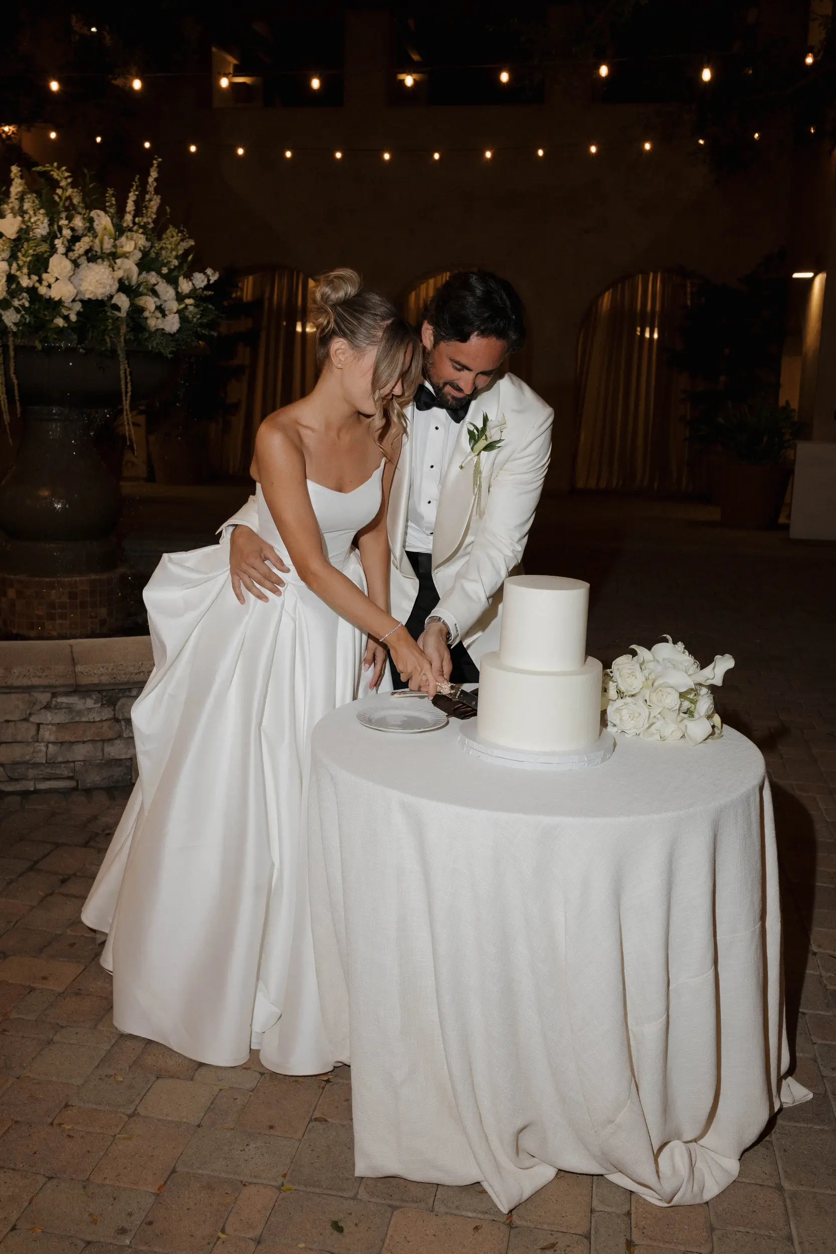 Outdoor summer wedding at Serra Plaza in San Juan Capistrano.