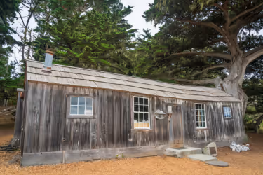 The Whaler's Cabin Museum