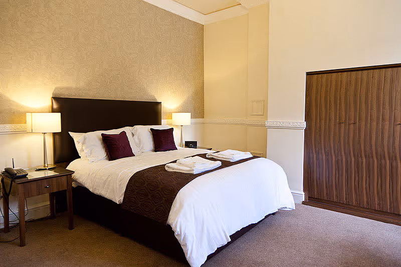 Standard King-size En-Suite