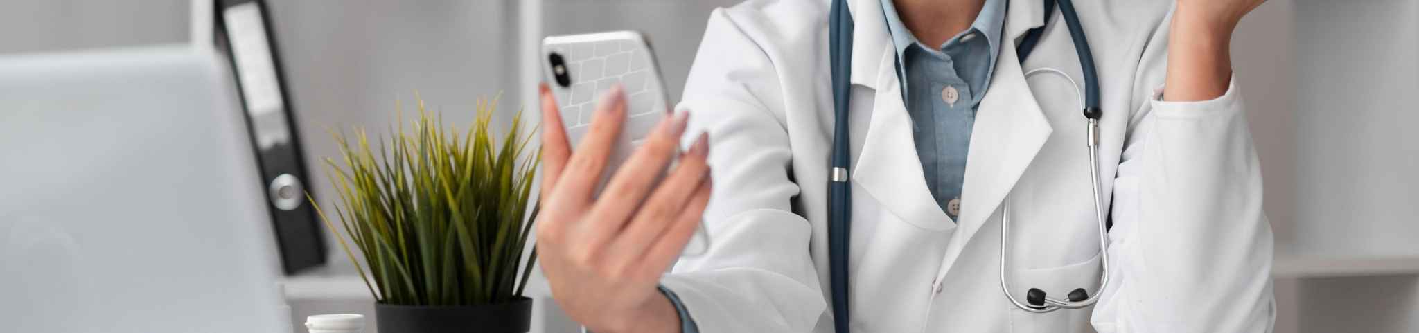 Chatbot para clínicas: cómo funciona y cómo mejora la atención médica