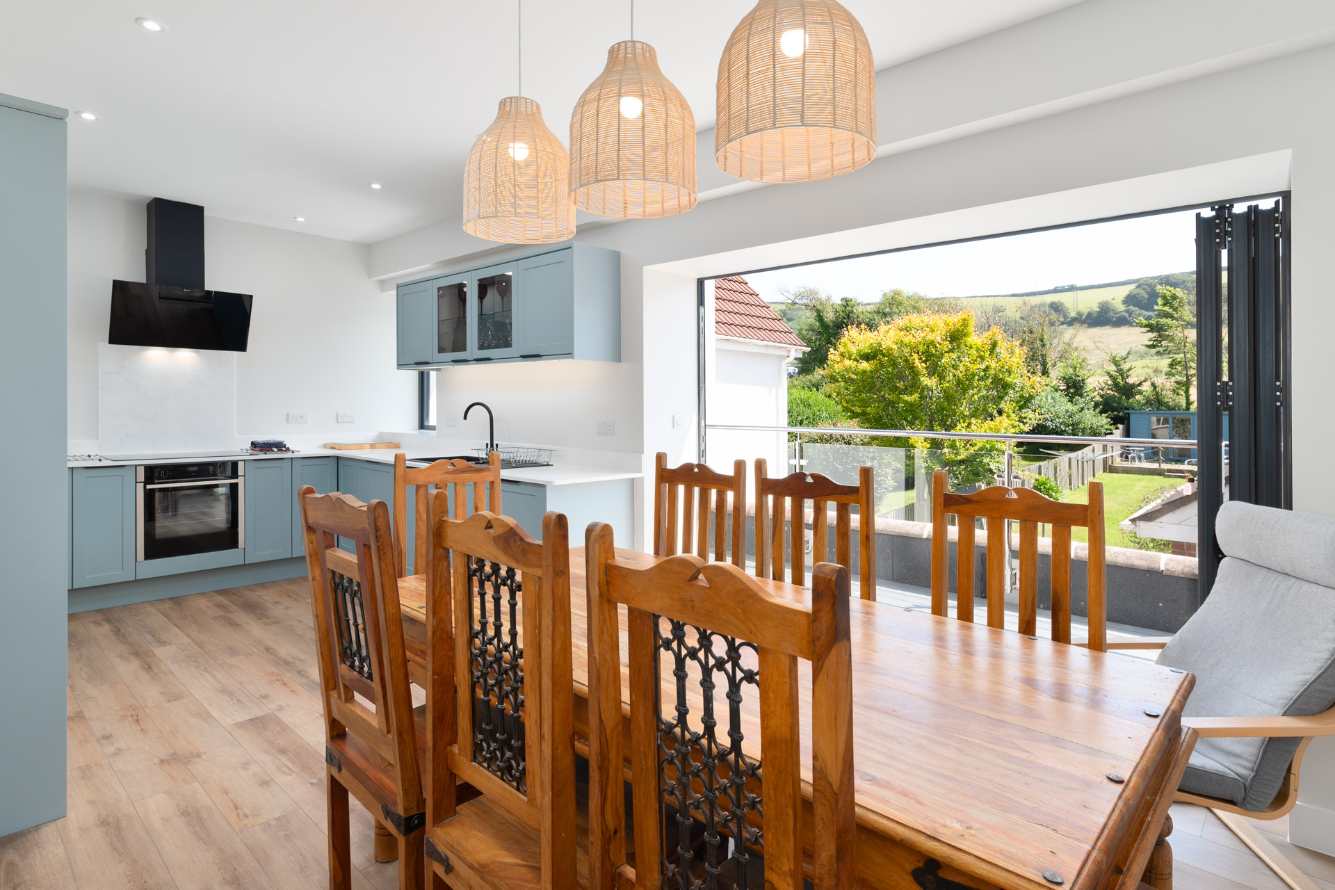 Sunset Beach Holiday Cottage Croyde, Devon - Sleeps 8