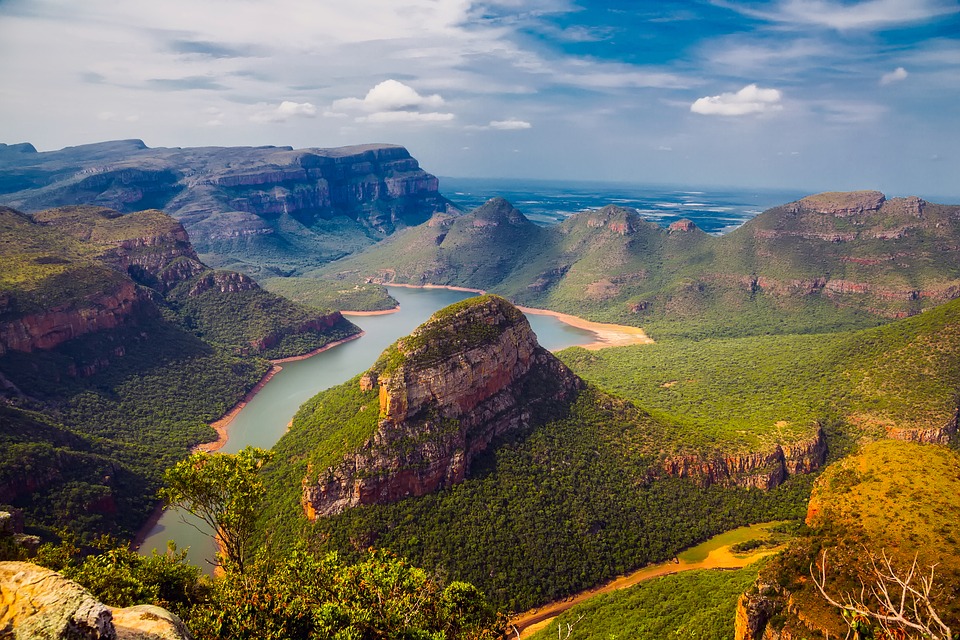 South African landscape with mountains and grasslands