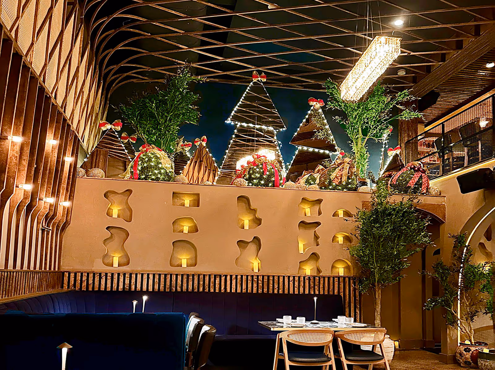 Private Dining Room of Essex Steakhouse and Mediterranean Restaurant decorated for Christmas Brunch & Dinner