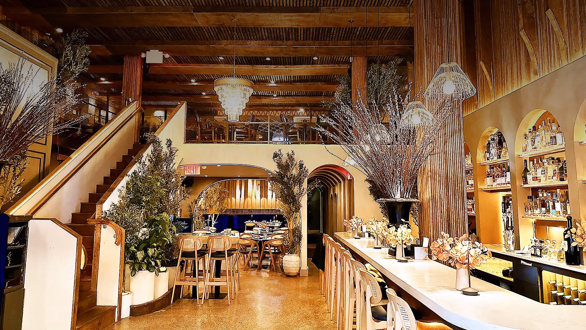 The Bar at Essex Restaurant NYC is ideal for cocktails and private parties.