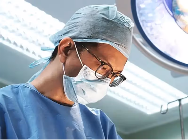 Dr Ivan Puah, a liposuction doctor in Singapore 