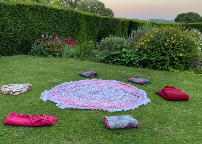 Fiona Cooke- Experienced Maternity Nurse & Author - Newborn Baby