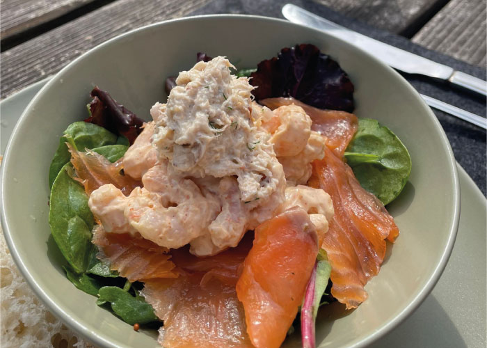 Fiona Cooke- Experienced Maternity Nurse & Author - Newborn Baby