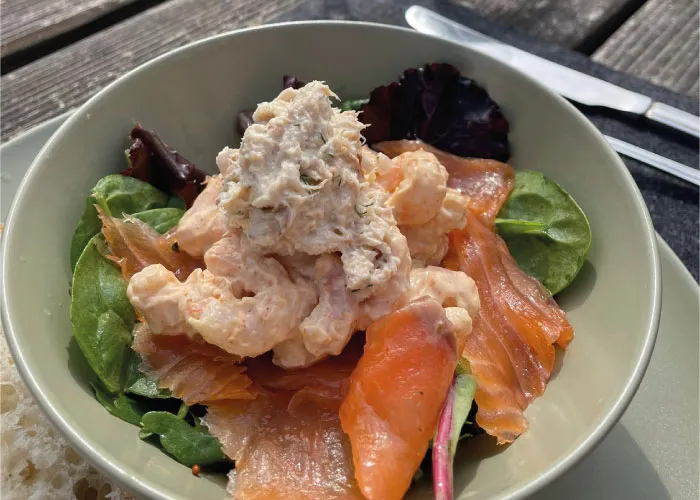 Fiona Cooke- Experienced Maternity Nurse & Author - Newborn Baby