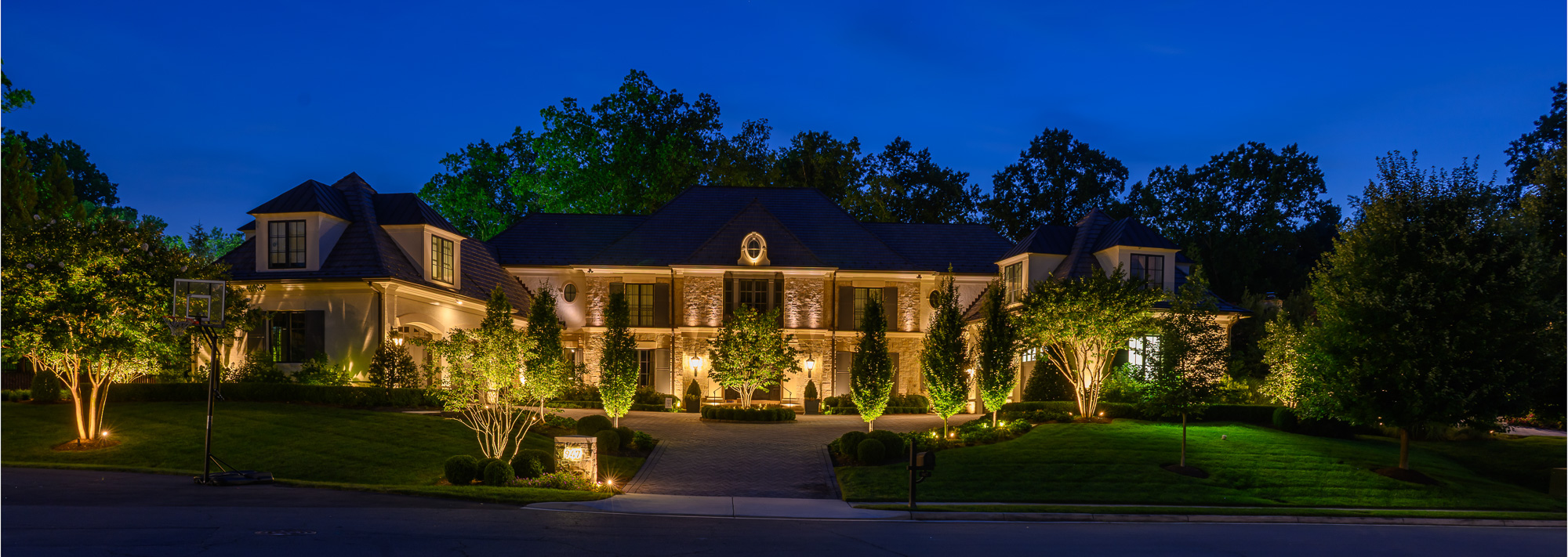 Luxe Poolside Garden