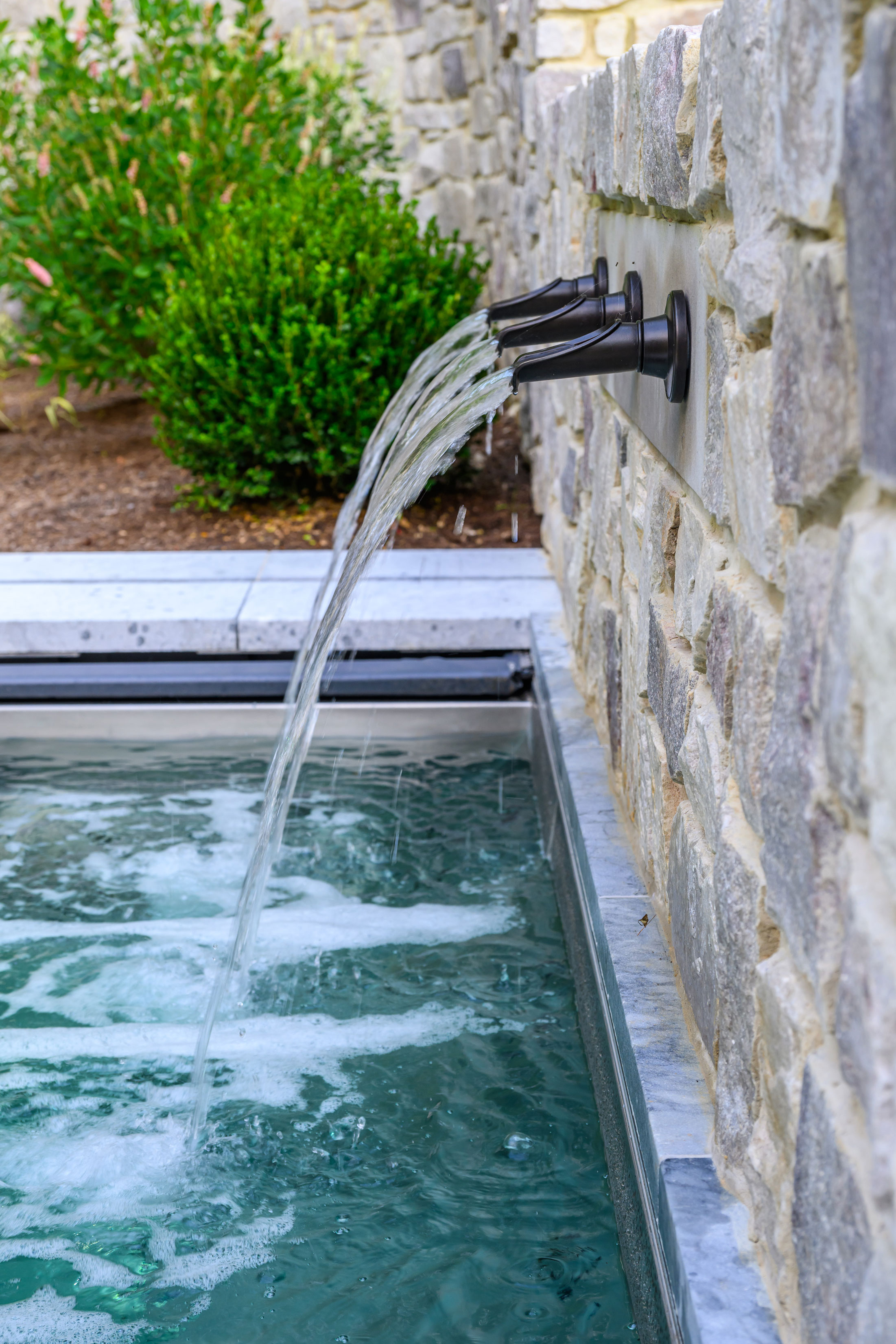 Intimate Hillside Retreat