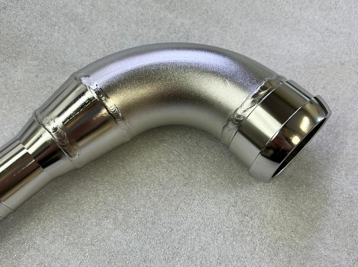 Hitsattu ruostumaton teräs putki elektrolyyttisen kiillotuksen jälkeen