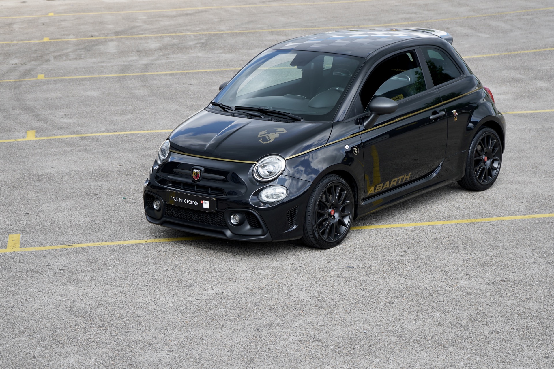 ABARTH 595 SCORPIONERO