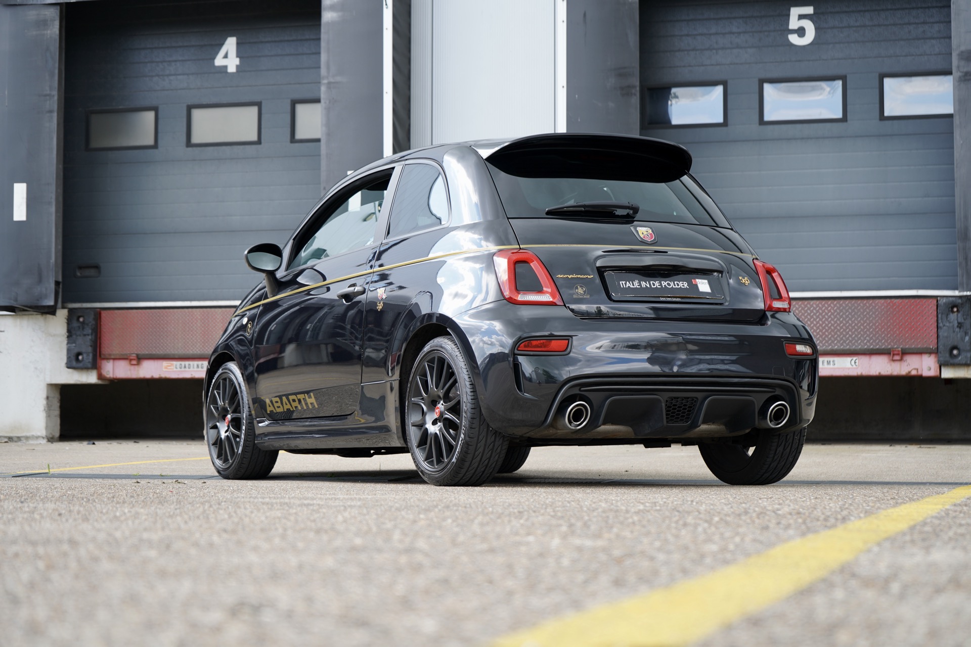 ABARTH 595 SCORPIONERO