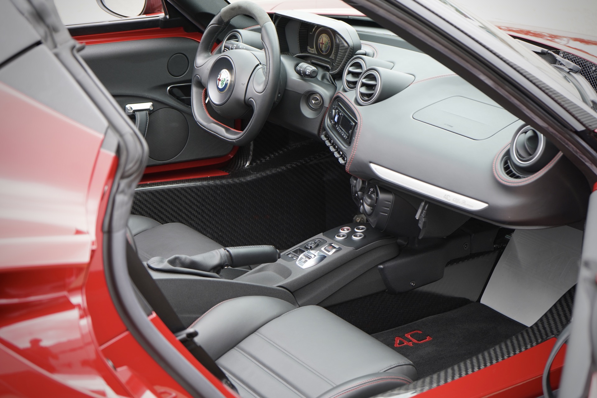 ALFA 4C SPIDER 1750 TBI 