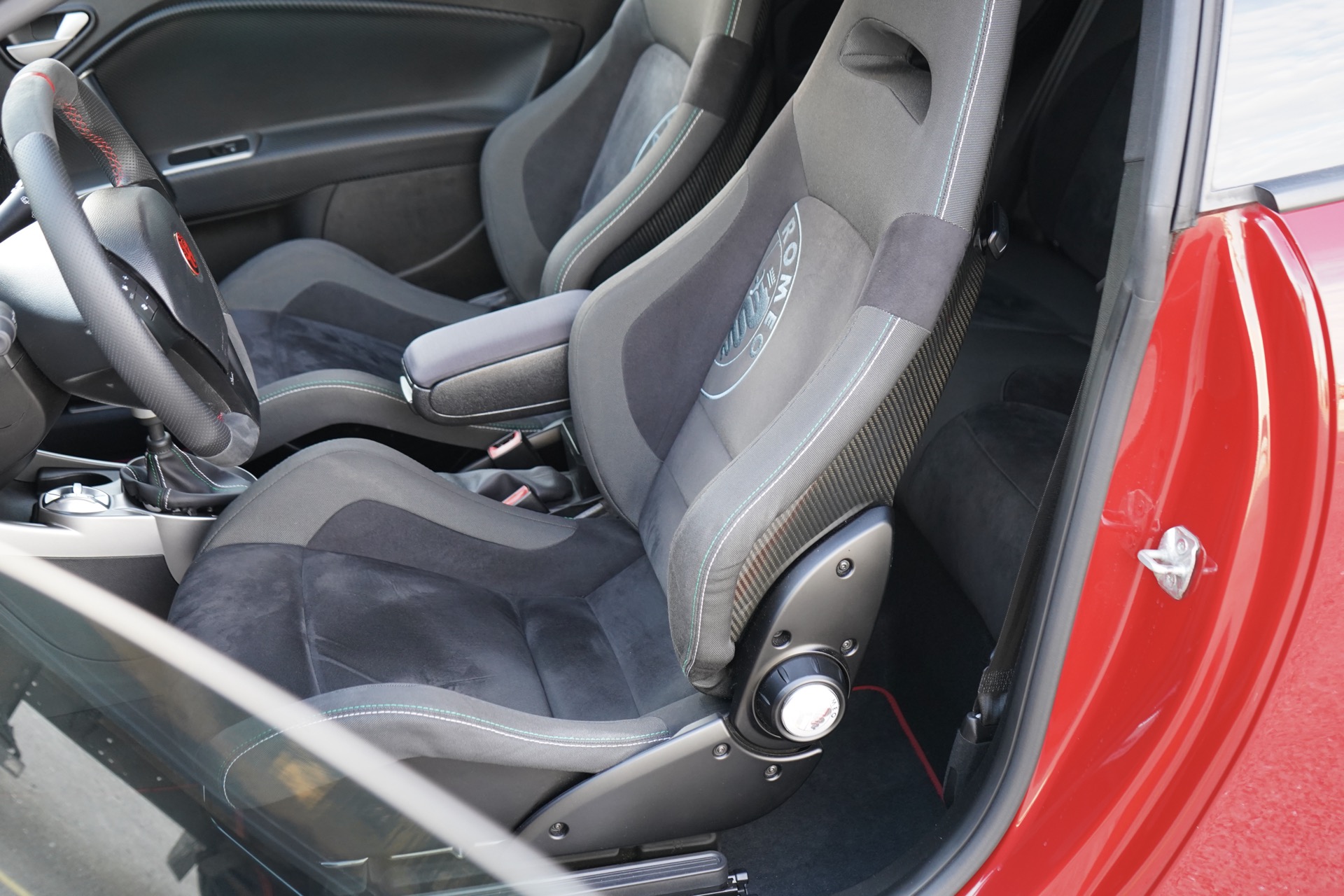 ALFA MITO 1.4 TURBO QUADRIFOGLIO VERDE SABELT 101