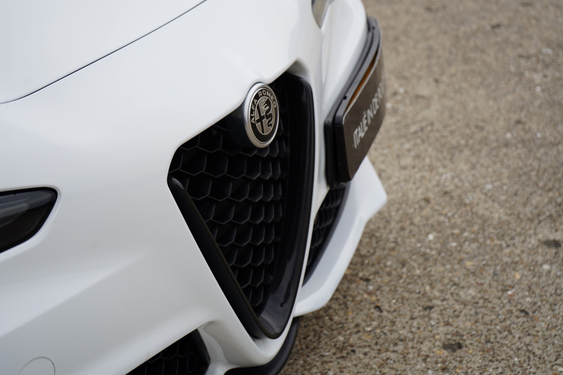 ALFA GIULIA 2.2 D SUPER 'PACK QUADRIFOGLIO'