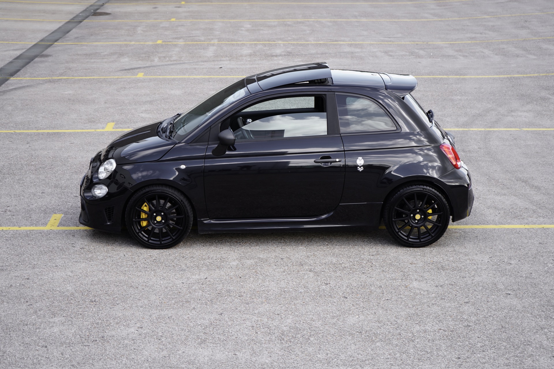 ABARTH 595 COMPETIZIONE SKYWINDOW