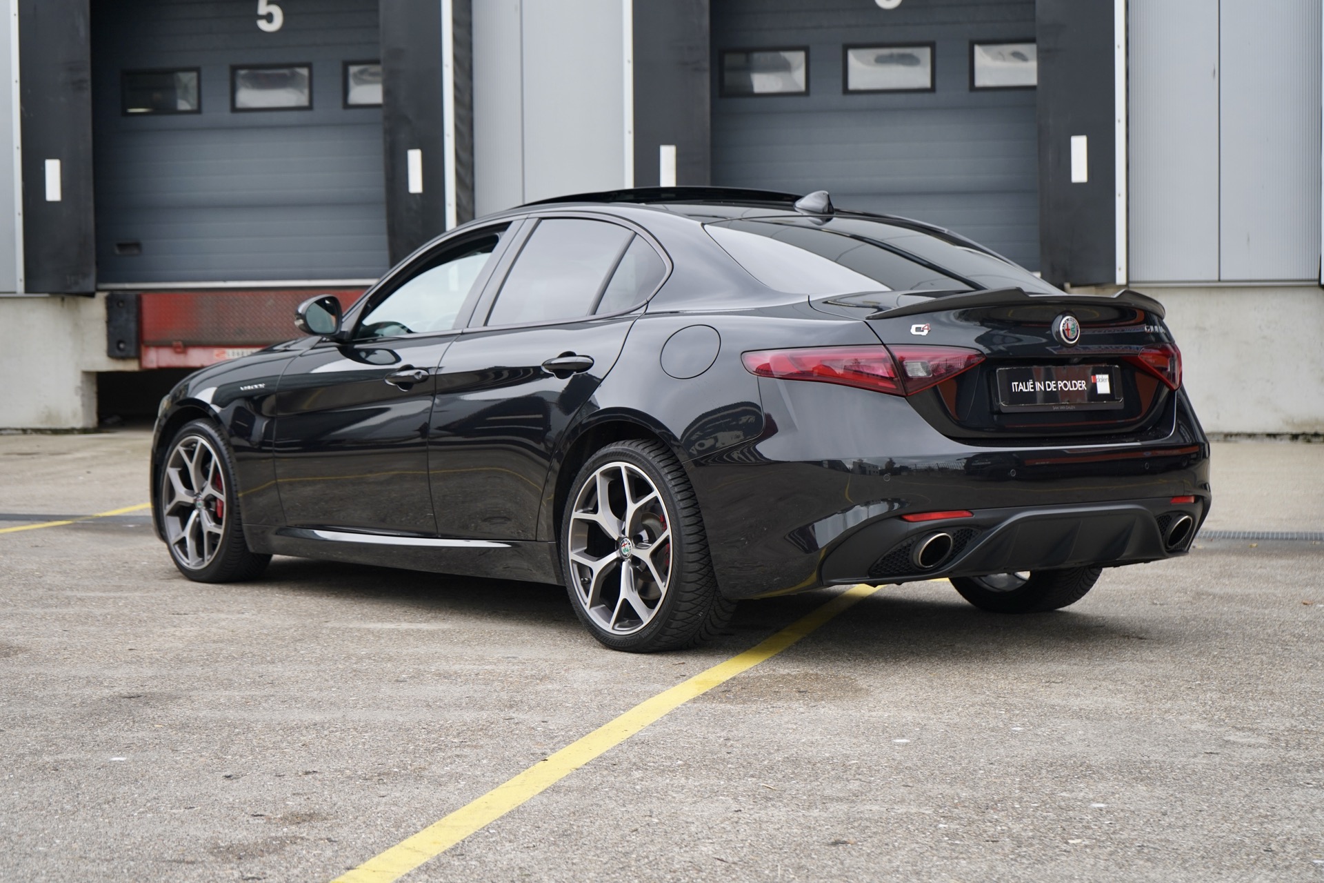 ALFA GIULIA 2.0 T AWD VELOCE Q4 SKYWINDOW