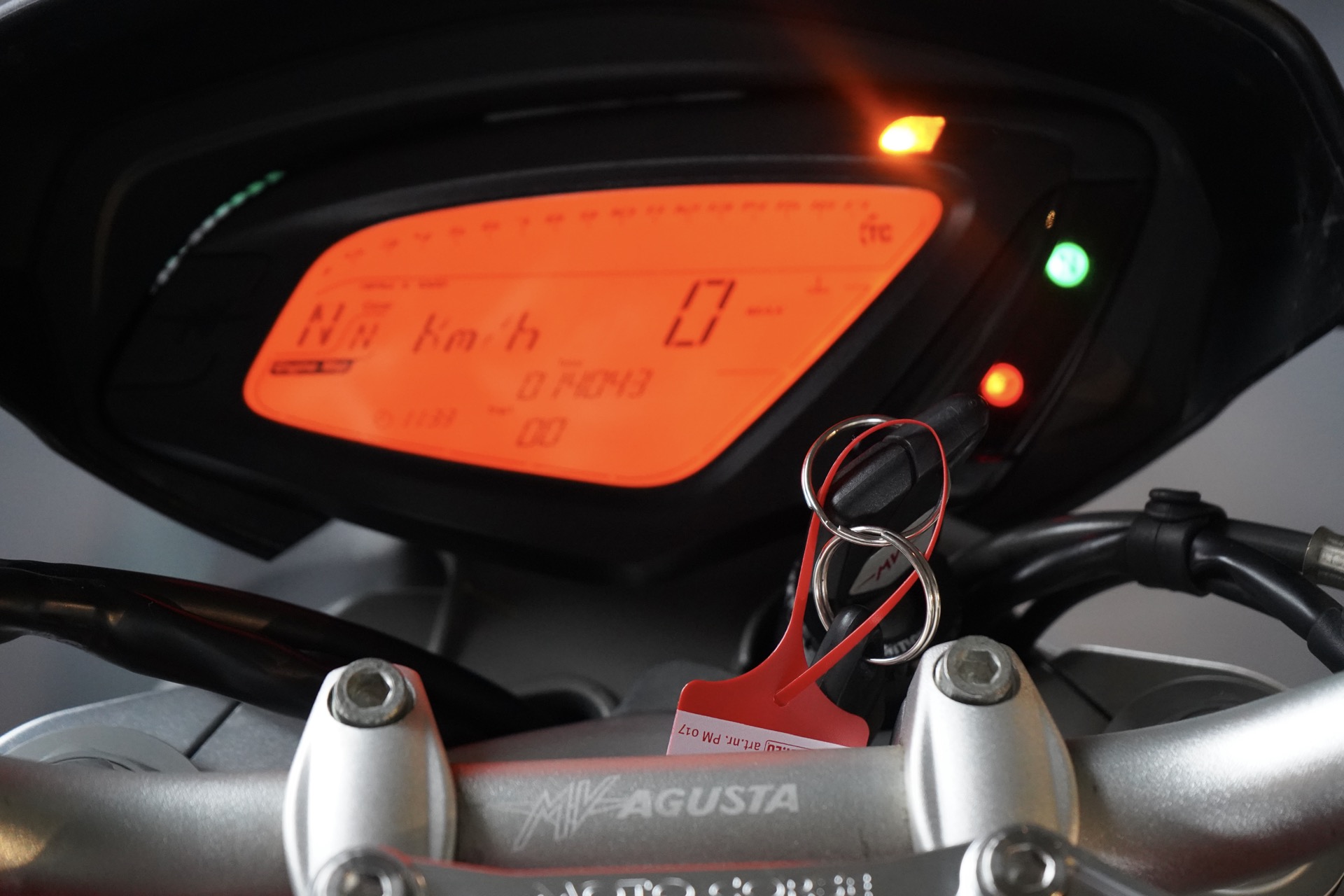 MV AGUSTA 800 BRUTALE ITALIA