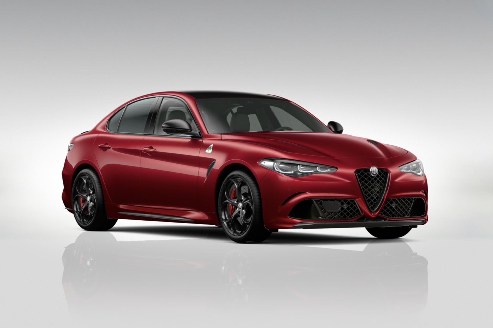 ALFA GIULIA 2.9 V6 QUADRIFOGLIO ROSSO ETNA NEW