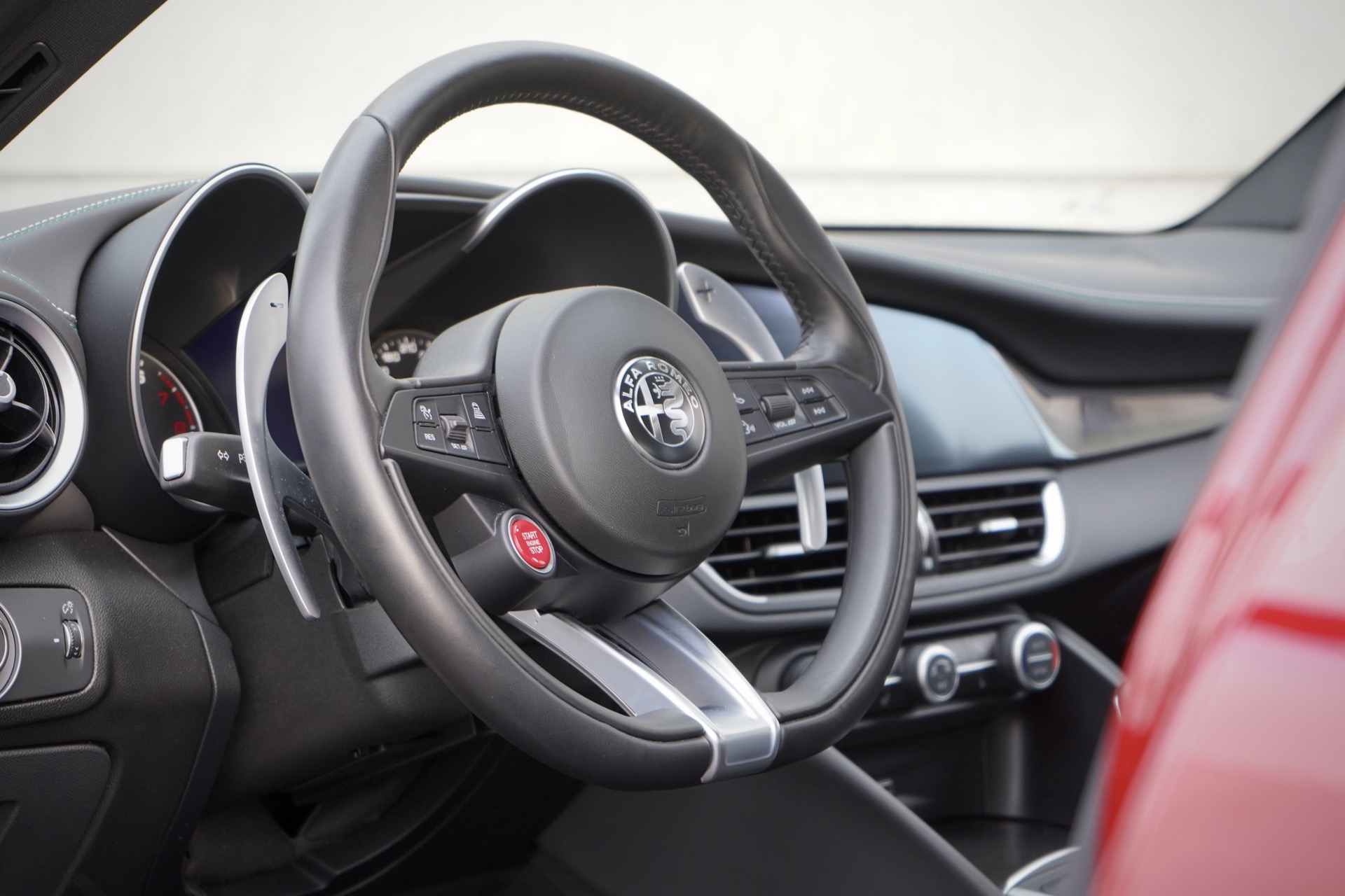 ALFA GIULIA 2.9 V6 BITURBO QUADRIFOGLIO MANUAL