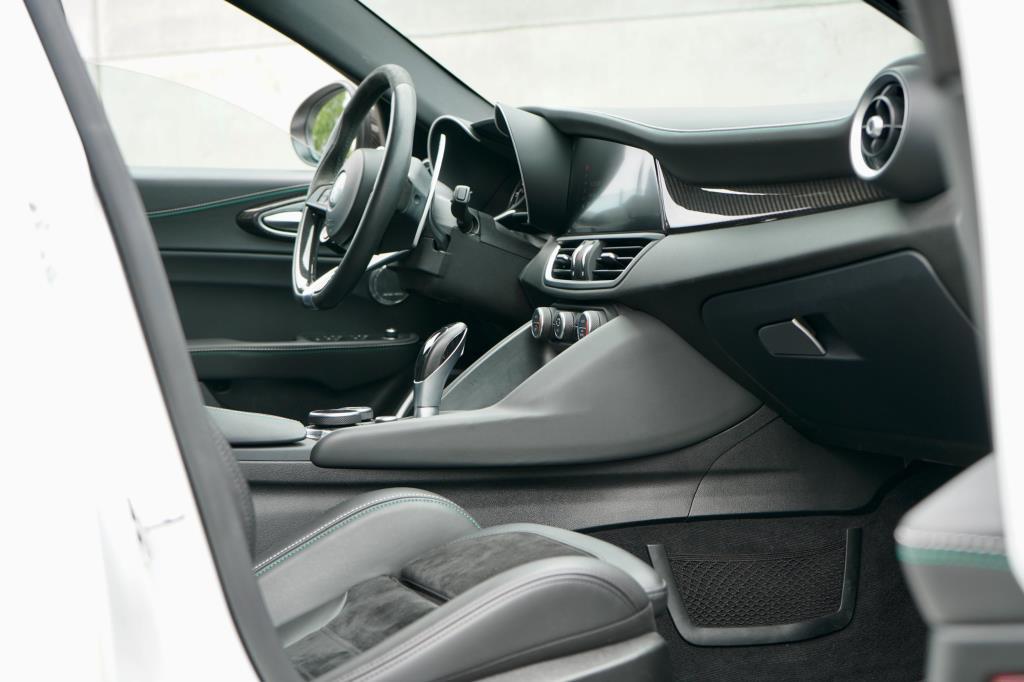 ALFA GIULIA 2.9 V6 BITURBO QUADRIFOGLIO 