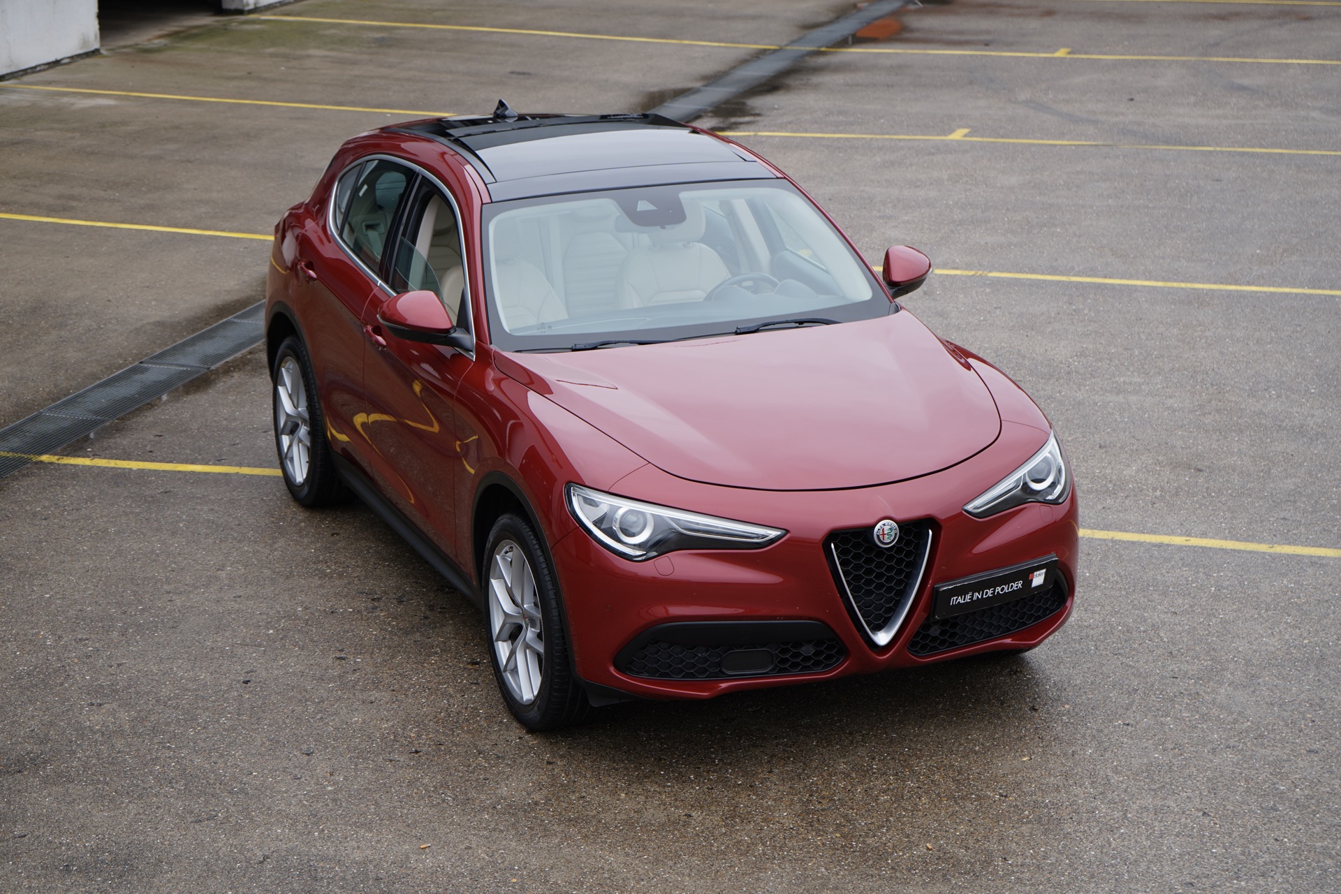 ALFA STELVIO 2.0 T AWD Skywindow Q4 